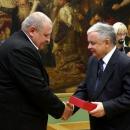 Lech Kaczyński i syn Józefa Franczaka - Marek